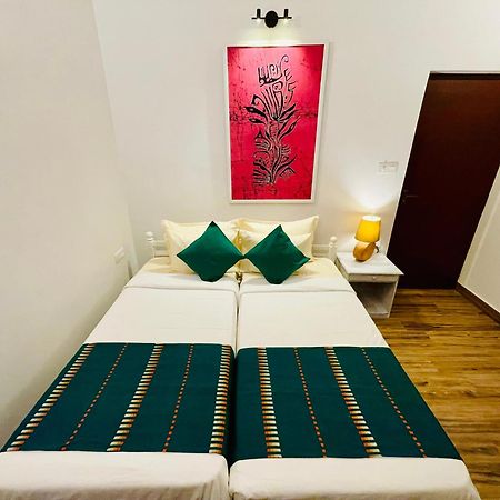 Ayur Ayur White Sail Villa Dalupotha Luaran gambar