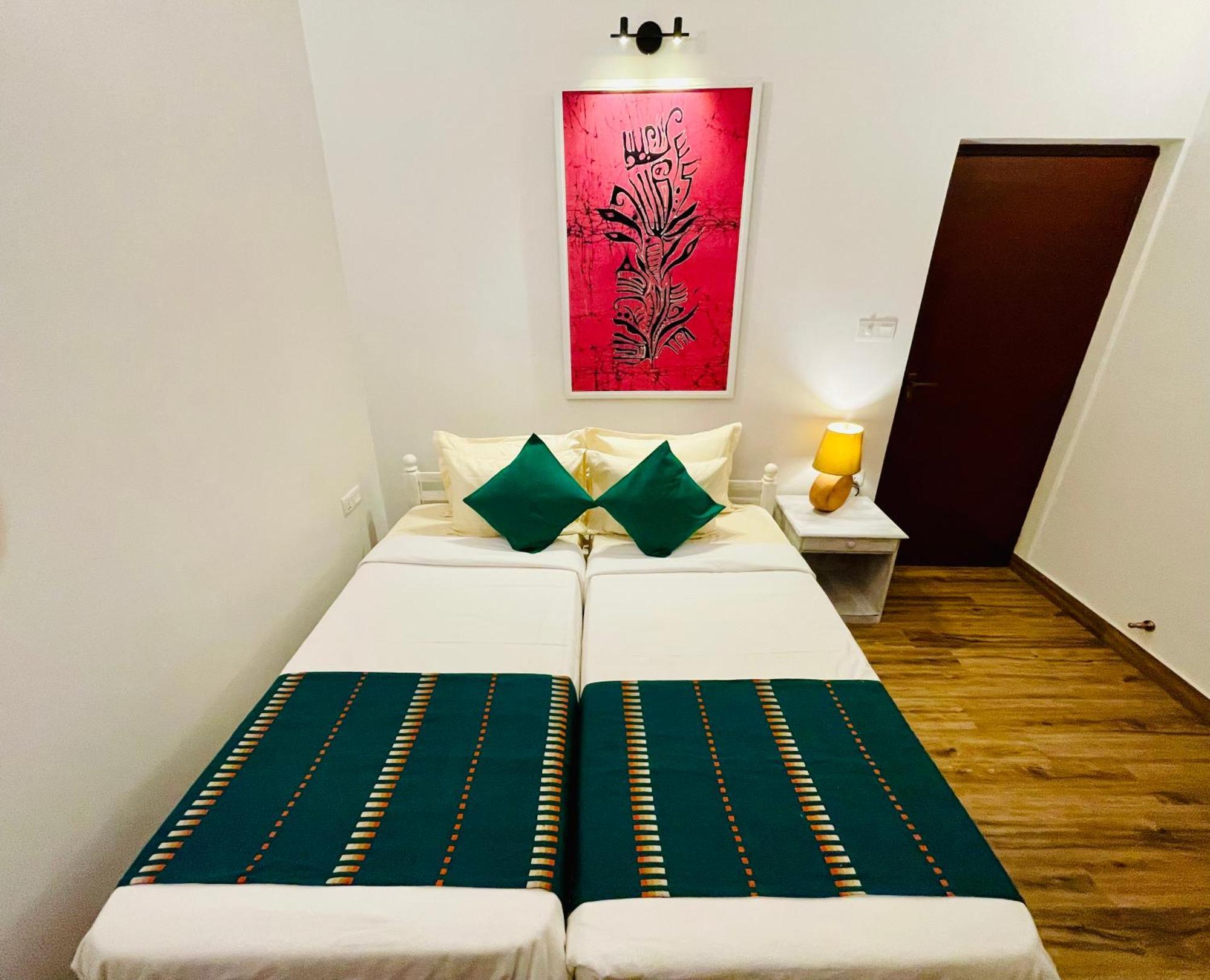 Ayur Ayur White Sail Villa Dalupotha Luaran gambar